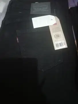 Celana Levis 505