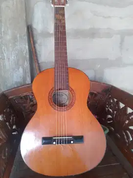 Akustik merk yamaha