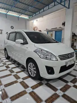 SUZUKI ERTIGA GX M/T