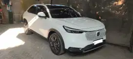 Mobil HRV km rendah, siap pakai.
