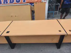 Meja kerja tanpa laci seken