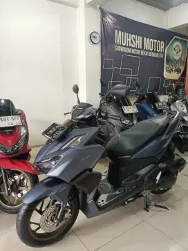 VARIO 160 ABS KEYLESS TAHUN 2024, ISTIMEWA KM 4 RIBU, MUHSHI MOTOR