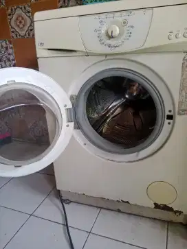 Mesin Cuci dijual