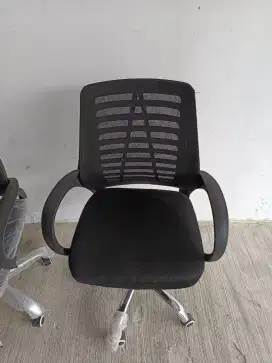 Kursi kantor jaring