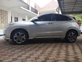 DIJUAL HONDA HRV 1.8 PRESTIGE TAHUN 2015