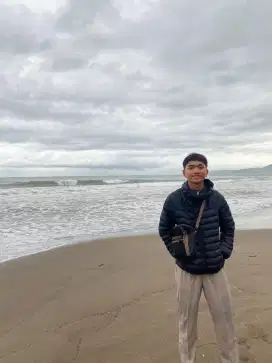 Cari kerja apa aja, halal haram gas karena yg halal pada php hehe
