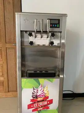 MESIN SOFT ICE CREAM merk WIRASTAR WIR-818F