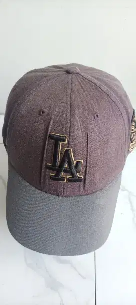 topi MLB sz L(59cm)