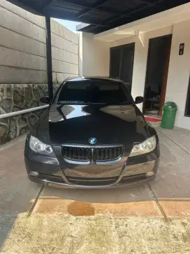 Bmw e90 320i at 2008 black on beige
