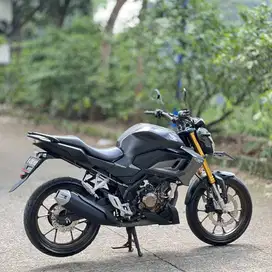 MULUS BANGET! HONDA NEW CB150R HITAM 2022 KM LOW PAJAK PANJANG SUPERB