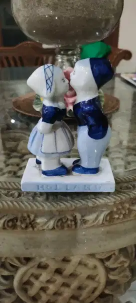 Dutch couple kissing