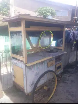 gerobak dorong kayu roda 3