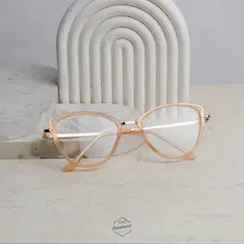 KACAMATA CAT EYE KEKINIAN TANGKAI PEGAS - KALMIA 04