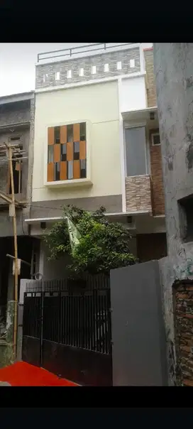 Di jual rumah paling murah di cempaka baru kemayoran jakarta Pusat