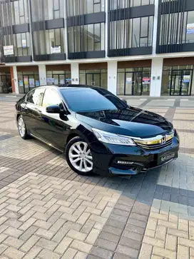 Tampil Berkelas Setiap Hari dengan Honda Accord 2016, cukup DP 18jtan!