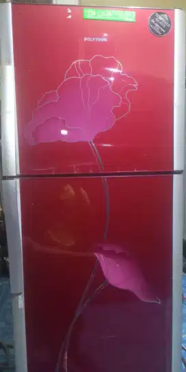 Kulkas Polytron 2 pintu