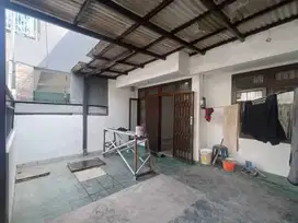Dijual Rumah 2 lt  di Taman Palem   6 x 15    SHM hadap selatan 3 kt