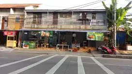 Over sewa Kios 2 lantai + 2 unit motor box + dagangan juga lapak pasar