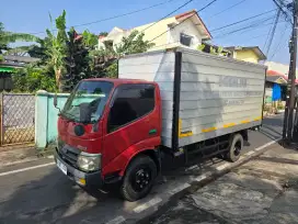 Toyota Dyna 130XT CDD box  full orsinil