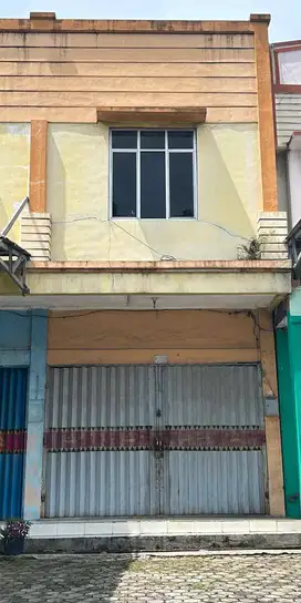 Dijual ruko 2 1/2 lantai