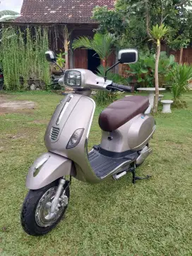 Sepeda motor listrik uwinfly T3s