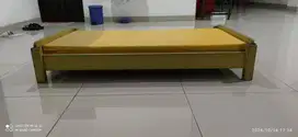 Tempat tidur balita - eks Day Care, kondisi kokoh, nego