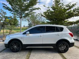 Dijual Suzuki S Cross SX4 Tahun 2017 Kondisi Mantap BU