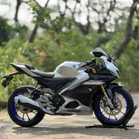 YAMAHA YZF R15M ABS SILVER BIRU 2022 KM 13K SANGAT GRES
