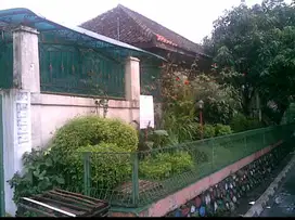 Rumah di Otista Bandung, Sangat Strategis di Pusat Kota Bandung