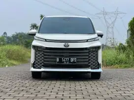 Toyota Voxy Tss tahun 2022