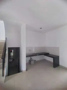 Dijual Rumah Standard Green Lake City Cipondoh