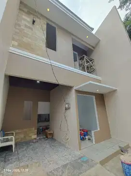 Rumah  2 lantai on progress  555 jutan. 2 kt 2km jakarta