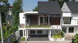 Rumah mewah 2 lantai shm siap huni di depok sleman maguwoharjo