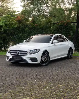 Mercedes-Benz E300 AMG Line