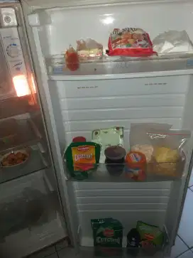 Kulkas 1 pntu lrngkap sgt normal dngin beku free lalamove