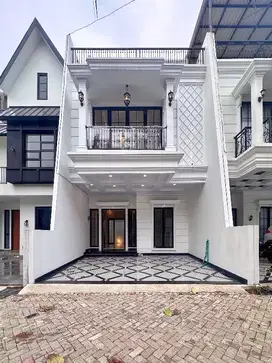 RUMAH BARU SIAP HUNI DI CIGANJUR JAKARTA SELATAN