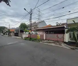 Dijual Rumah Lama Bambu Duri, Pondok Bambu