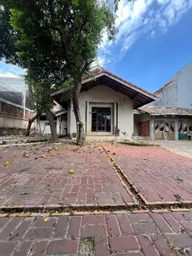 rumah tua yang mesti dibagun
