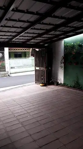 Dijual Rumah Strategis Cipete Jakarta Selatan