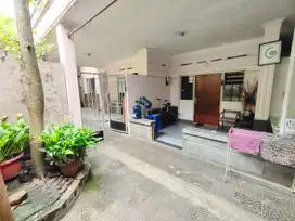 Murah Di Bawah NJOP, Rumah Tinggal + Rukost di Sayap Merdeka & Braga
