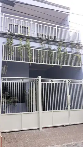 Rumah 2 Lantai Daerah Ngagel Mulyo Surabaya