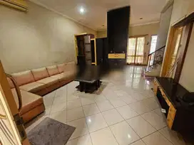 Rumah PIK BGM Akasia Golf Semi Furnished