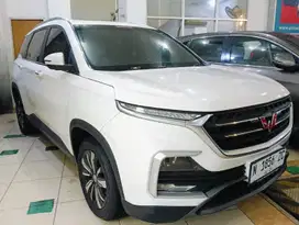Wuling Almaz 5 seater Matic Putih
