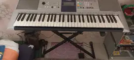 Yamaha keyboard E323 mulus