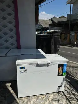 Freezer RSA CF 310 ltr Original belum pernah service