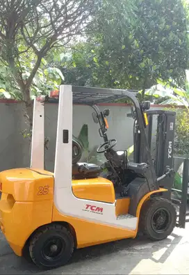 Forklift TCM 2,5 Ton,Manual,Tiang Threelift  4,3 Meter,Mesin Isuzu C24