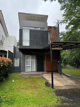 Dijual rumah bagus siap huni di The Icon BSD City