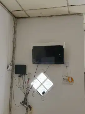 TV AQUA 32 INCH