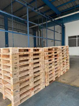 Pallet Kayu / pallet kayu tatakan barang