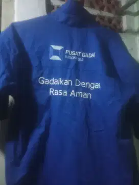 Baju kemeja pusat gadai L